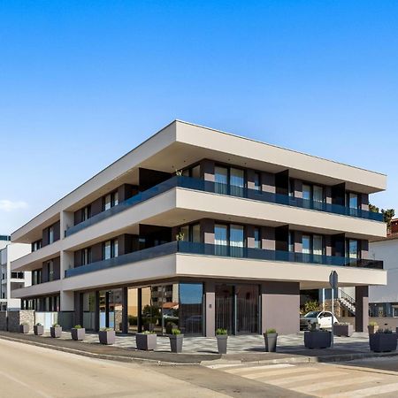 Fly Apartments Medulin - 50M From The Beach - New 2024 Exterior photo